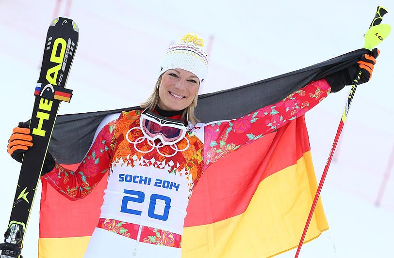 Maria Höfl-Riesch mit der Deutschland-Fahne