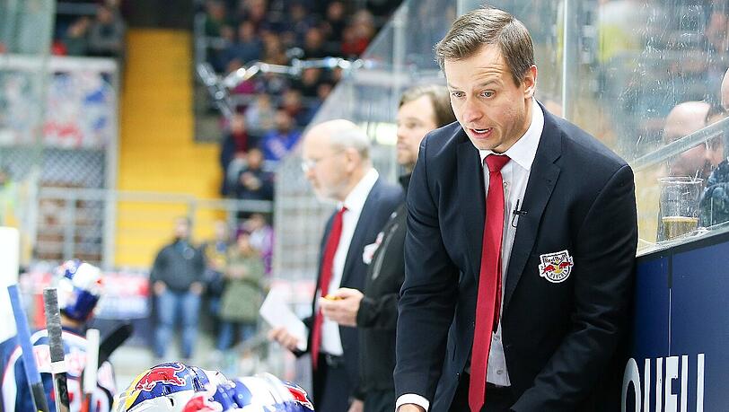 Mann der Zukunft beim EHC? Assistenzcoach Matt McIlvane soll in der Ferne Erfahrung sammeln, um Don Jackson zu beerben. Mann der Zukunft beim EHC? Assistenzcoach Matt McIlvane soll in der Ferne Erfahrung sammeln, um Don Jackson zu beerben.