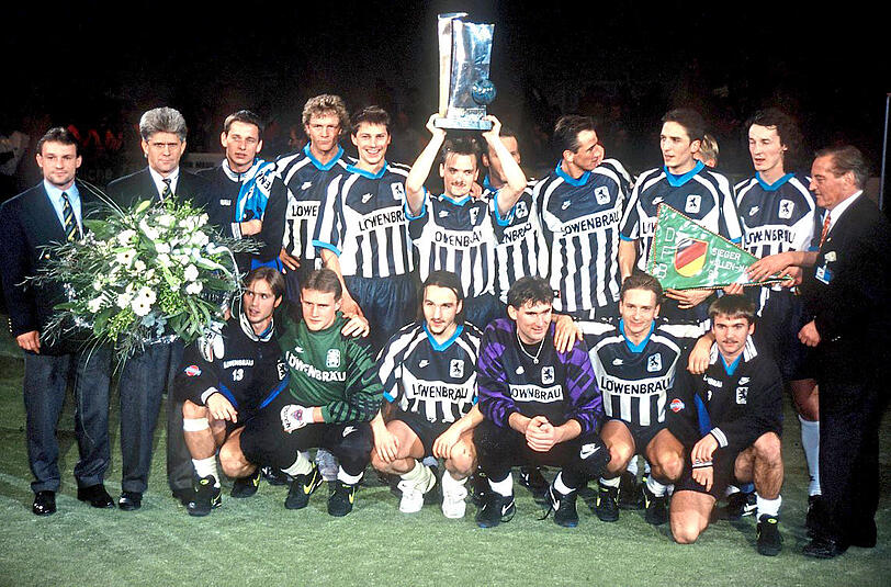 28. Januar 1996: Lorant wird mit Sechzig Deutscher Hallenmeister - der einzige Titel, den der FC Bayern nie erringen konnte.
