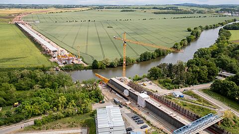 Haushaltslücke droht Verkehrsprojekte zu verzögern (Foto-Archiv).