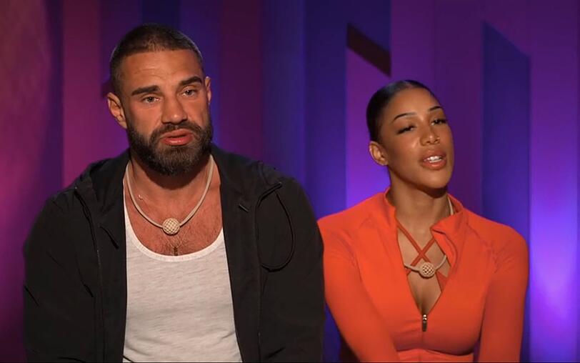 Vanessa (rechts) möchte Aleks nach der Show am liebsten "nie wieder sehen". Vanessa (rechts) möchte Aleks nach der Show am liebsten "nie wieder sehen".