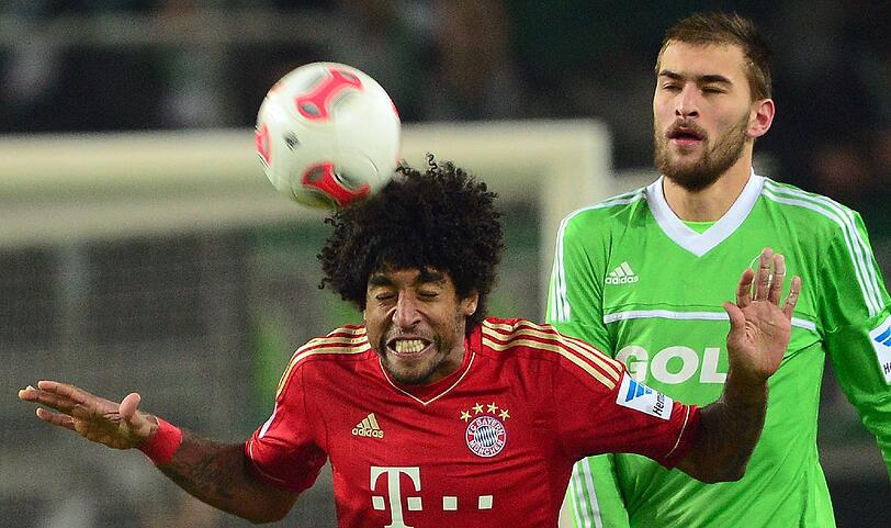 Aufpassen muss Dante im Rückspiel gegen den FC Arsenal. Er wäre - ebenso wie Javi Martinez - nach einer gelben Karte in einem möglichen Viertelfinal-Hinspiel gesperrt.