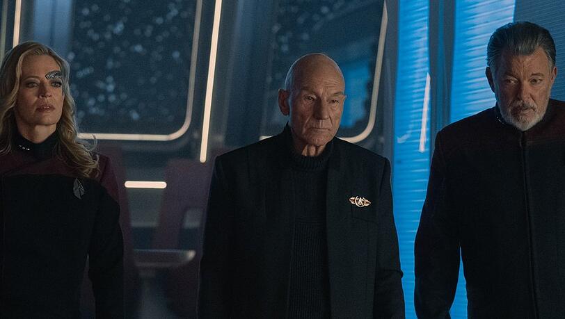 Jeri Ryan, Patrick Stewart und Jonathan Frakes (v.l.n.r.) in Staffel drei von "Star Trek: Picard".