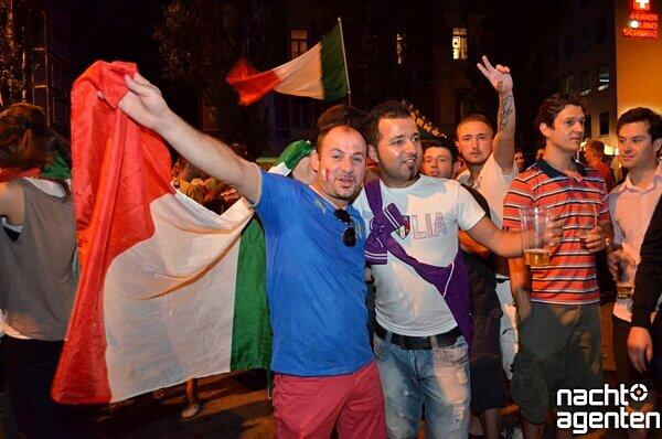 Jubel in München: So feiern die Italiener.