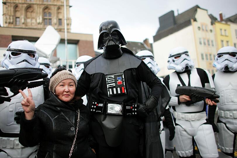 Köln fest in der Hand der Jecken. Die besten Bilder von der Weiberfastnacht in Köln!