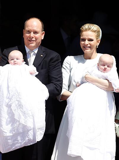 Fürst Albert und Fürstin Charlene von Monaco feiern die Taufe ihrer Zwillinge Gabriella und Jacques.