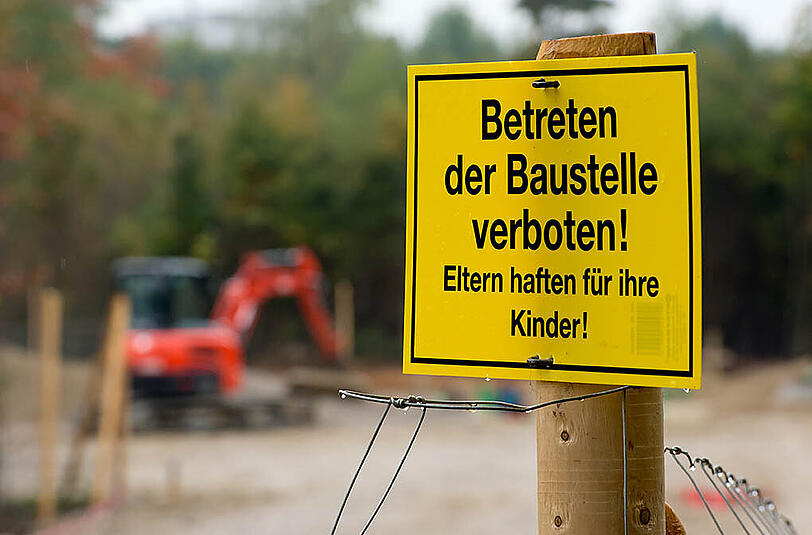 Der LKW-Fahrer verschwand urplötzlich von einer Baustelle in München-Zamdorf. Jetzt ist er wieder aufgetaucht - der Grund ist äußerst skurril. (Archivbild)