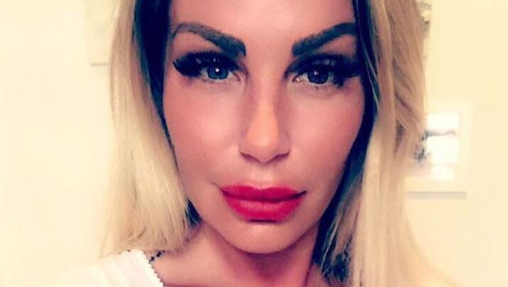 Gina-Lisa Lohfink ganz (schön) verändert: Sie setzt auf breitere Augenbrauen.