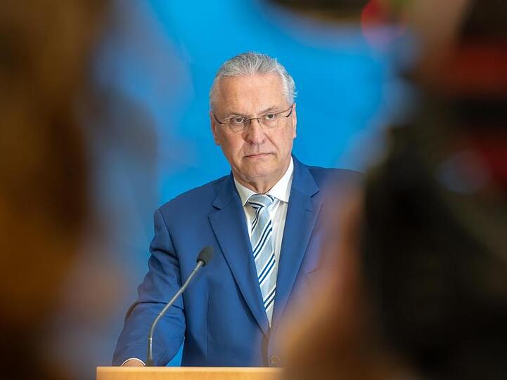 Joachim Herrmann (CSU), Innenminister von Bayern. Foto: Peter Kneffel/Archivbild