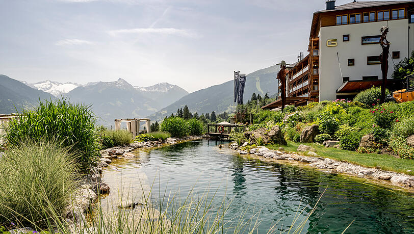 Manchmal braucht es nicht mehr als frische Bergluft, klares Wasser und einen weiten Blick. Manchmal braucht es nicht mehr als frische Bergluft, klares Wasser und einen weiten Blick.