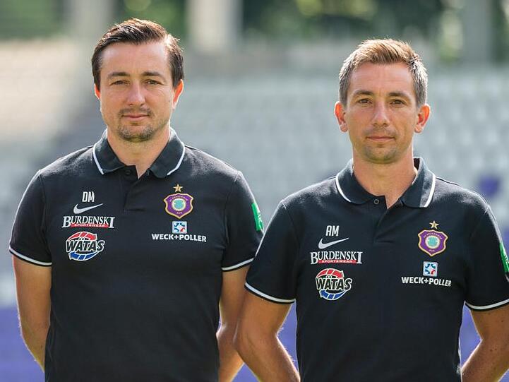 Trainer Daniel Meyer (l) und Co-Trainer Andre Meyer sind in Aue vorerst beurlaubt.