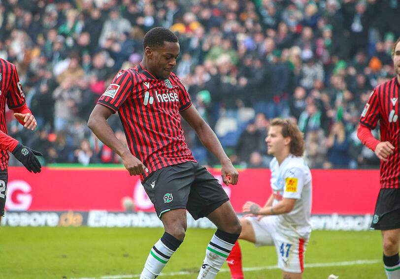 Noel Aséko Nkili spielt in Hannover eine starke Saison. Noel Aséko Nkili spielt in Hannover eine starke Saison.