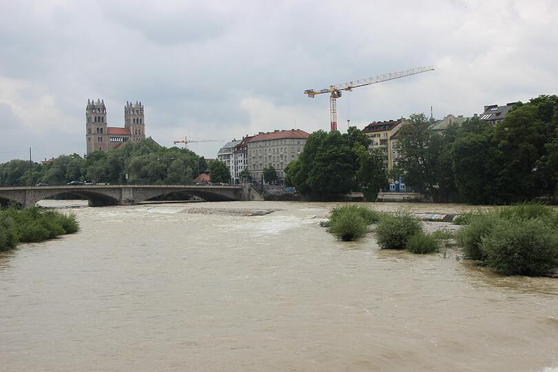 Die Isar führt Hochwasser: Die Bilder!