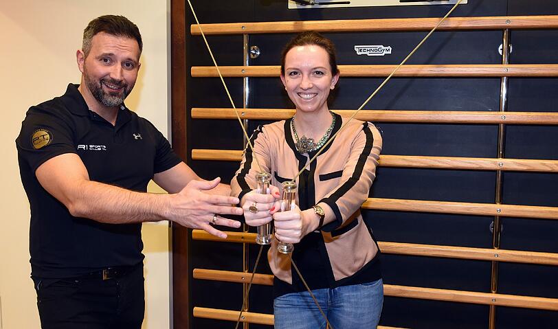 Marko Rajkovic (CEO R1) mit Dr. Stephanie v. Luttitz