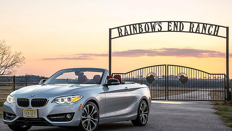 Ab Sommer ist das Cabrio des 2er BMW als Einstiegsmodell 218i erhältlich. Ab Sommer ist das Cabrio des 2er BMW als Einstiegsmodell 218i erhältlich.