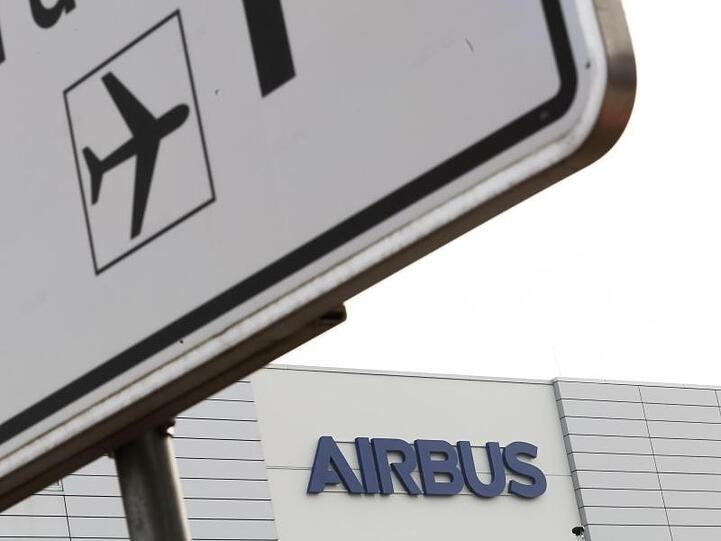 Airbus plant die Streichung von 15.000 Stellen weltweit.