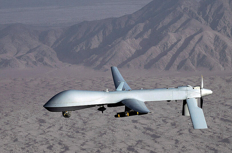 Eine Drohne von Typ MQ-1 Predator der der US Air Force an einem nicht näher bezeichneten Ort.