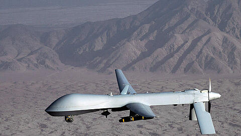 Eine Drohne von Typ MQ-1 Predator der der US Air Force an einem nicht näher bezeichneten Ort.