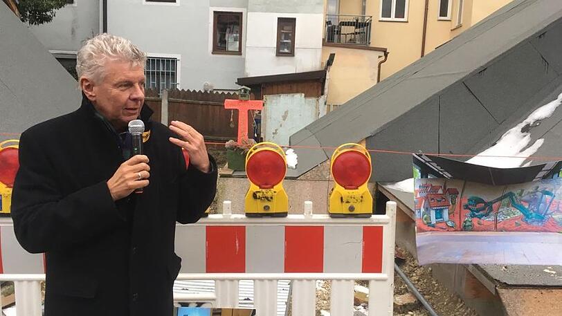 OB Reiter (SPD) kämpft seit langem für den Wiederaufbau des Häusls.