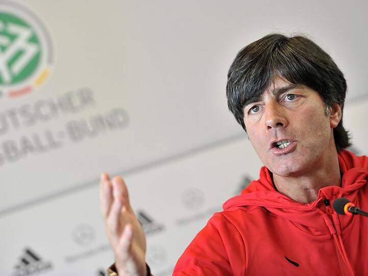 Bundestrainer Joachim Löw lässt sich nicht reinreden in seine Entsc heidungen. Von niemandem.