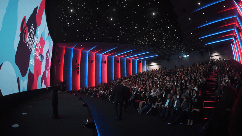 Am Donnerstag wurde das Filmfest in München eröffnet. Schon vor Beginn war der Kino-Saal im Mathäser gut gefüllt.