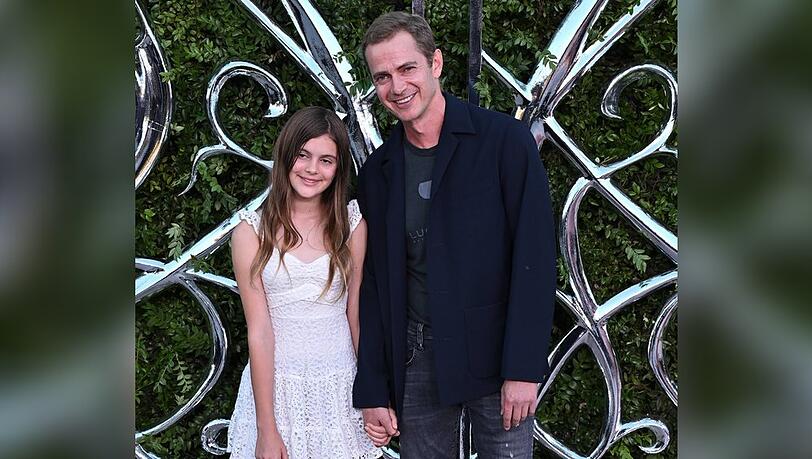 S&uuml;&szlig;er Papa-Tochter-Auftritt: Hand in Hand posierte Hayden Christensen in Los Angeles mit Briar Rose.