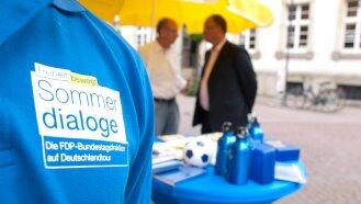 Die FDP lädt zum Sommer-Dialog an den Rindermarkt. Die FDP lädt zum Sommer-Dialog an den Rindermarkt.