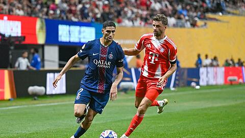 5. Juli 2025: M&uuml;ller (r.) bestreitet beim Klub-WM-Viertelfinale gegen PSG (mit Hakimi) sein letztes Spiel f&uuml;r den FC Bayern.