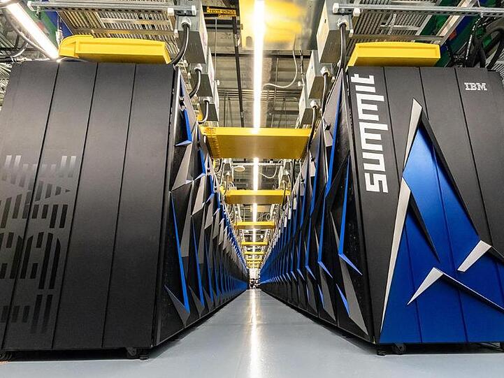 Der Supercomputer "Summit" von IBM ist wieder der schnellste Supercomputer der Welt.
