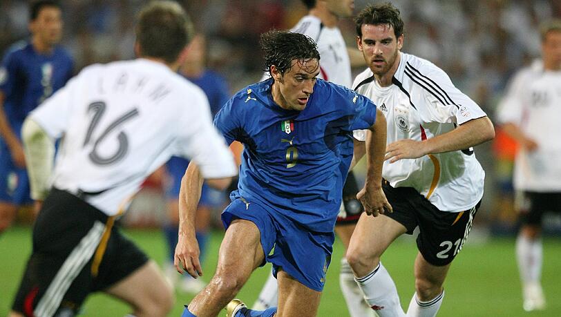 Luca Toni beim WM-Halbfinale zwischen Italien und Deutschland 2006 Luca Toni beim WM-Halbfinale zwischen Italien und Deutschland 2006