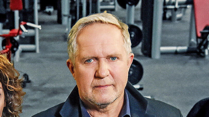 Harald Krassnitzer alias Moritz Eisner ermittelt in "Pumpen" in einem Fitnessstudio.