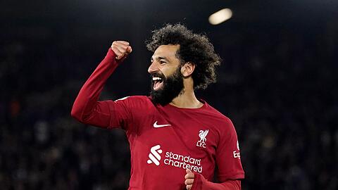Mohamed Salah vom FC Liverpool jubelt über sein Tor zum 4:1.