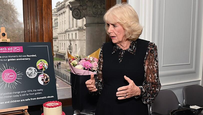Königin Camilla bei einem Empfang zum 50. Jubiläum der Organisation Women's Aid in London am Donnerstag. Königin Camilla bei einem Empfang zum 50. Jubiläum der Organisation Women's Aid in London am Donnerstag.