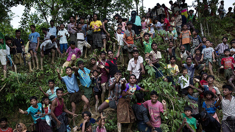 Die Flüchtlingsbewegung der Rohingya nach Bangladesch entwickelt sich zunehmend zu einer humanen Katastrophe.