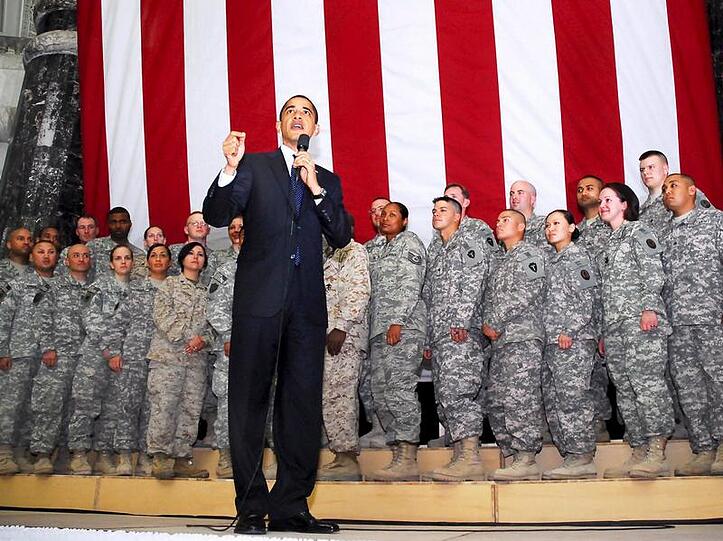 Präsident Obama im April 2009 bei einem Truppenbesuch