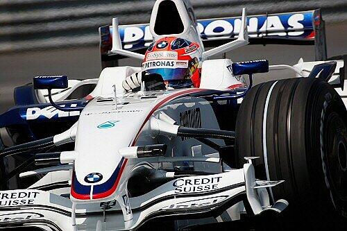 BMW-Pilot Robert Kubica, hier im Archivfoto aus der Saison 2008.