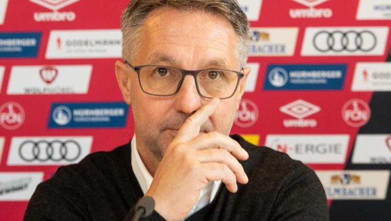 1. FC Nürnbergs Trainer Damir Canadi. Foto: Daniel Karmann/Archivbild