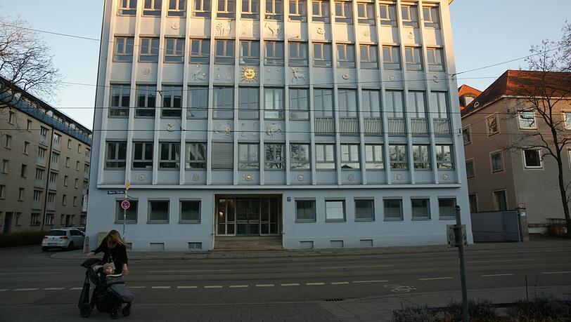 Verkauft: Auch das Haus in der Barer Straße hat einen neuen Eigentümer. Verkauft: Auch das Haus in der Barer Straße hat einen neuen Eigentümer.