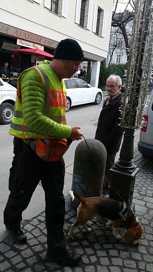 Ein Spürhund am Tatort.