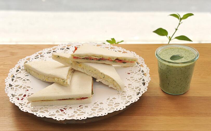 Jeden Tag frisch: Brote, Sandwiches, Tramezzini und Kaltschalen.