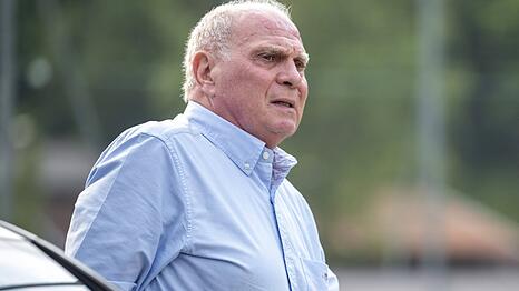 Bayerns Ehrenpr&auml;sident Uli Hoene&szlig; hat die Nase voll von gierigen Spielerberatern.