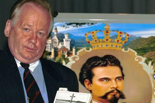 Fünf Bücher hat der Forscher Peter Glowasz über das Schicksal des Kinis geschrieben.