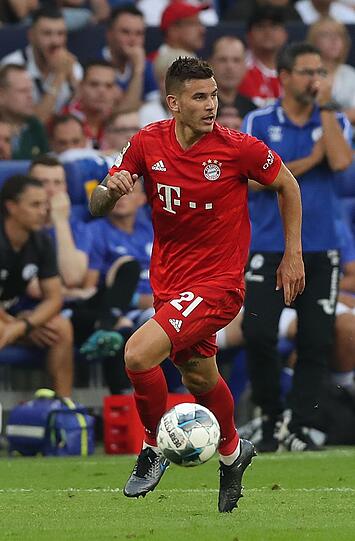 Solides Startelf-Debüt gegen Schalke:Lucas Hernández.
