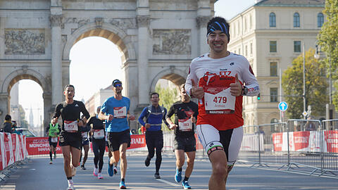 Wegen des Marathons kam es in der Münchner Innenstadt zu Verkehrsbehinderungen.