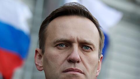 Die russische Justiz hat Regimekritiker Alexej Nawalny verurteilt, weil er angeblich eine extremistische Organisation gegründet und finanziert haben soll.