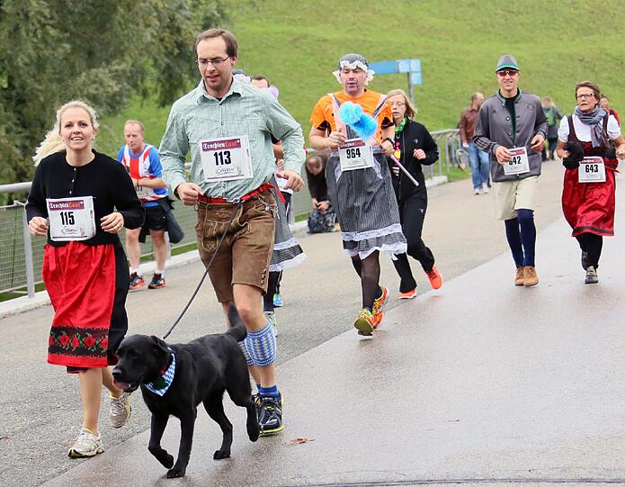 Die Bilder vom Trachtenlauf.