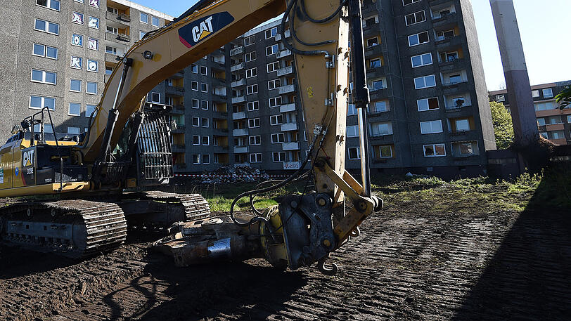 Teile eines Baggers klauten Unbekannte auf einer Baustelle in Schweinfurt. (Symbolfoto)