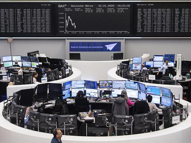 Blick in den großen Handelssaal der Börse in Frankfurt am Main.