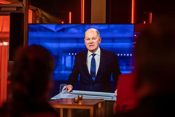 Bundeskanzler Olaf Scholz lieferte sich vor allem mit AfD-Chefin Alice Weidel einige Wortgefechte. Bundeskanzler Olaf Scholz lieferte sich vor allem mit AfD-Chefin Alice Weidel einige Wortgefechte.