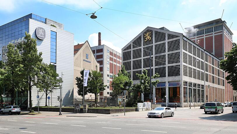 Löwenbräu heute: Der immer noch respektable Rest der Brauerei befindet sich in dem Geviert zwischen Nymphenburger, Sand- und Karlstraße. Löwenbräu heute: Der immer noch respektable Rest der Brauerei befindet sich in dem Geviert zwischen Nymphenburger, Sand- und Karlstraße.